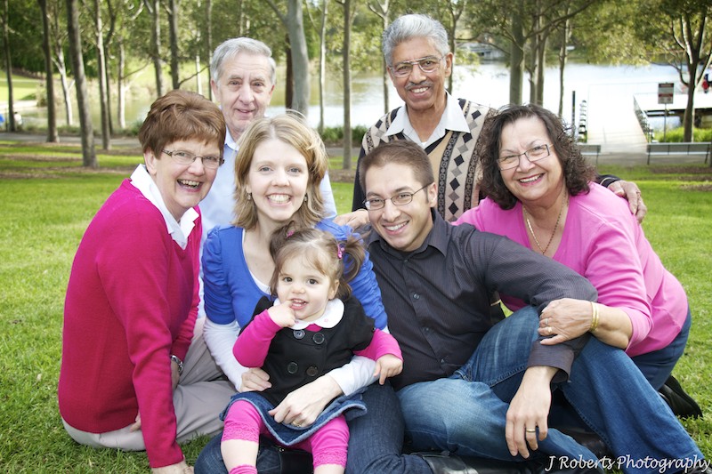 Extended family portrait - family portrait photography sydney
